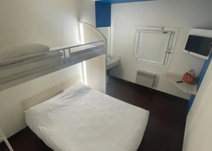 Unisotel Bollene A7 Ex-Hotel F1